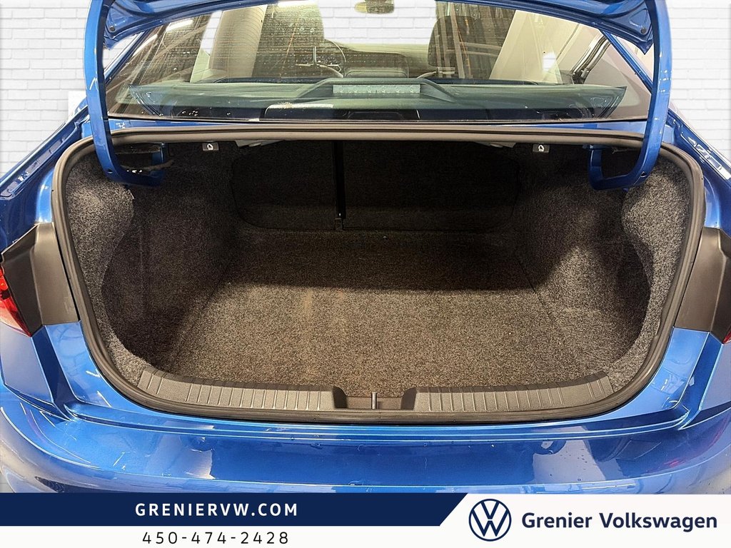 Volkswagen Jetta GLI Autobahn, Cuir, Toit Ouvrant, 228hp 2024 à Terrebonne, Québec - 20 - w1024h768px