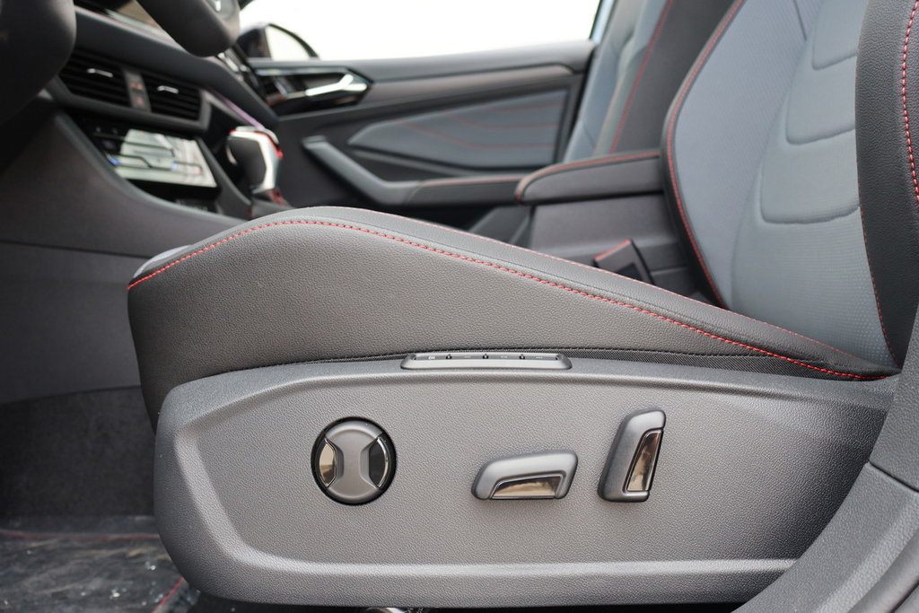 2025 Volkswagen Jetta GLI Autobahn in Mascouche, Quebec - 10 - w1024h768px