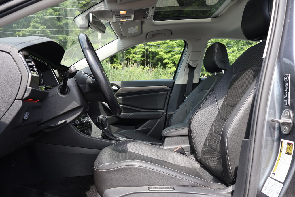 2019 Volkswagen Jetta Execline, Cuir, Toit, Carplay in Terrebonne, Quebec - 10 - w1024h768px