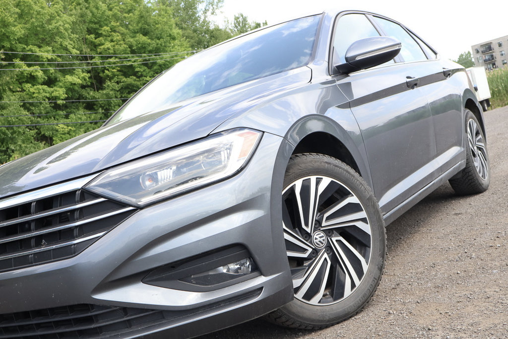 2019 Volkswagen Jetta Execline, Cuir, Toit, Carplay in Terrebonne, Quebec - 9 - w1024h768px