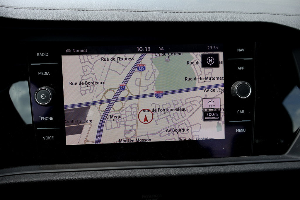 2019 Volkswagen Jetta Execline, Cuir, Toit, Carplay in Terrebonne, Quebec - 23 - w1024h768px
