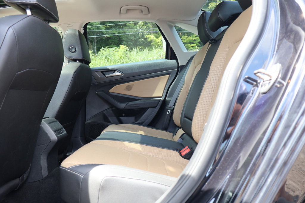 Volkswagen Jetta Execline, Jamais Accidenté, Cuir, Toit, Banc vent. 2019 à Mascouche, Québec - 29 - w1024h768px