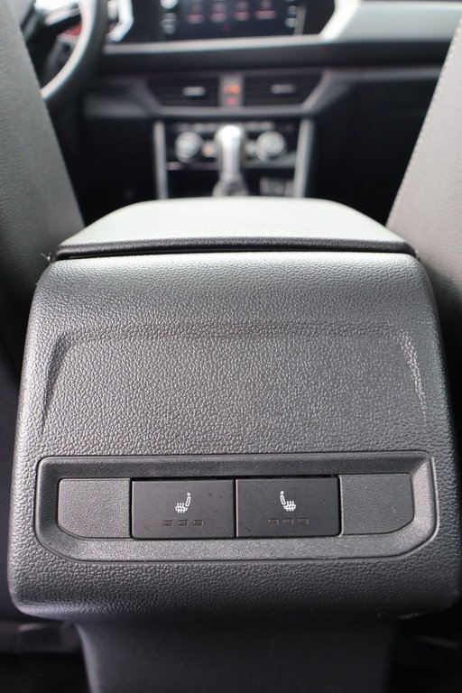 2019 Volkswagen Jetta Highline, R-Line, Cuir, Toit, Carplay in Terrebonne, Quebec - 29 - w1024h768px