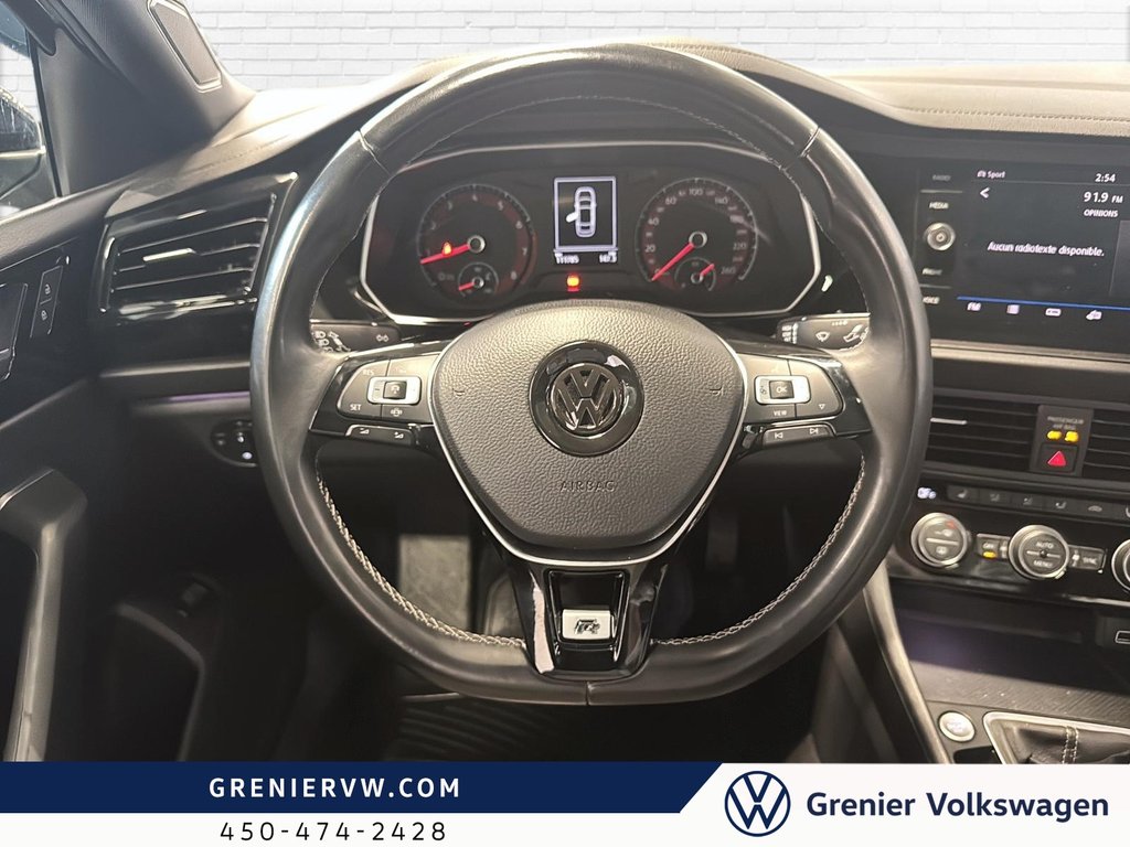 2019 Volkswagen Jetta Highline, R-Line Plus, Cuir, Toit Pano, Carplay in Terrebonne, Quebec - 10 - w1024h768px