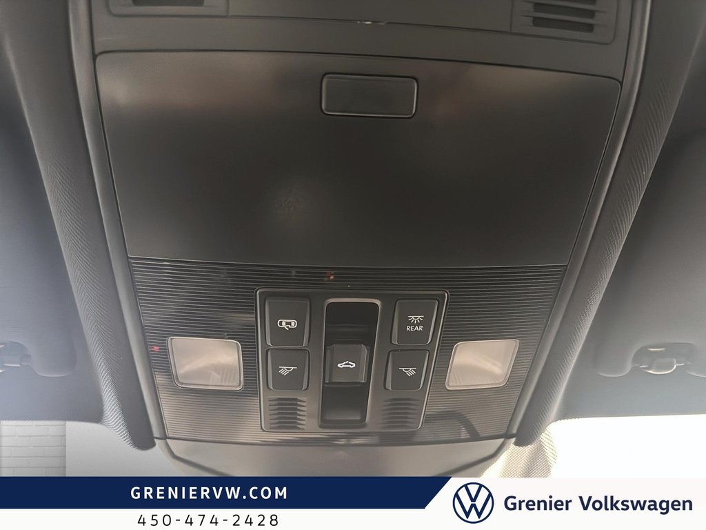 2019 Volkswagen Jetta Highline, R-Line Plus, Cuir, Toit Pano, Carplay in Terrebonne, Quebec - 22 - w1024h768px