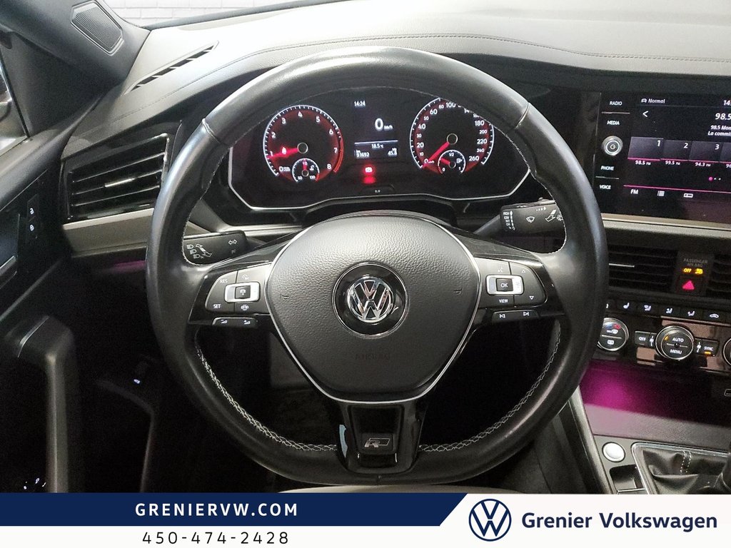 Volkswagen Jetta Highline R-Line, Cuir, Toit, Carplay 2019 à Terrebonne, Québec - 9 - w1024h768px