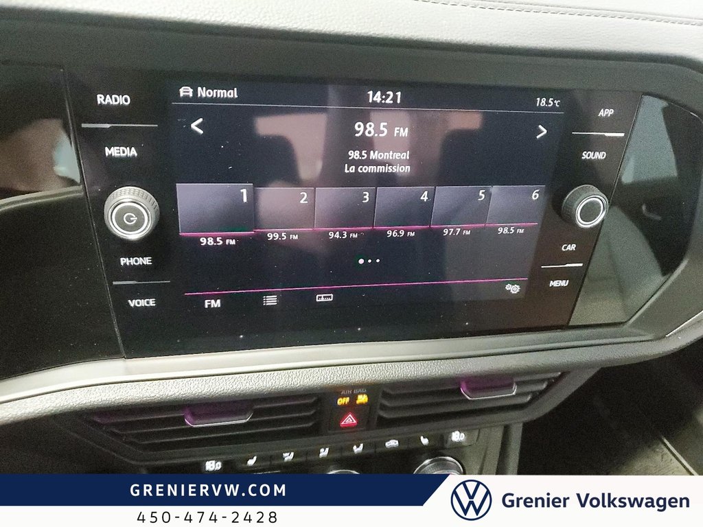 Volkswagen Jetta Highline R-Line, Cuir, Toit, Carplay 2019 à Terrebonne, Québec - 16 - w1024h768px