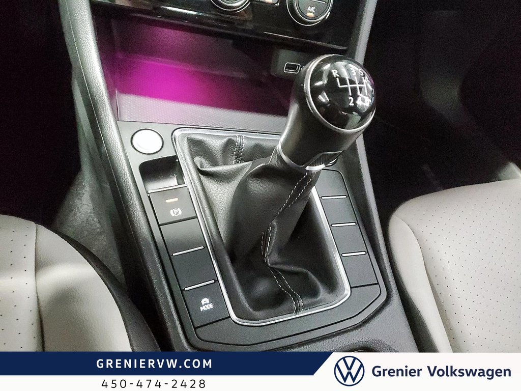 Volkswagen Jetta Highline R-Line, Cuir, Toit, Carplay 2019 à Terrebonne, Québec - 14 - w1024h768px