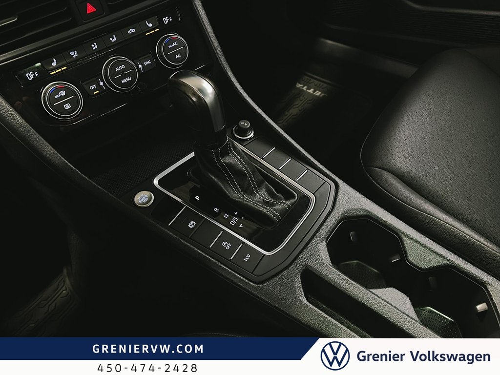 2021 Volkswagen Jetta Highline, Cuir, Toit, Carplay in Terrebonne, Quebec - 13 - w1024h768px