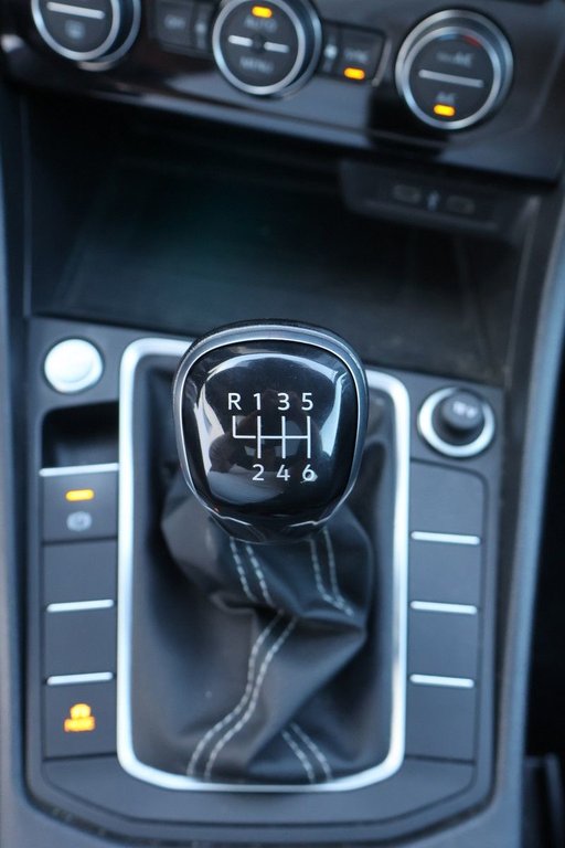 Volkswagen Jetta Comfortline,Cuir,Toit ouvrant 2022 à Terrebonne, Québec - 25 - w1024h768px