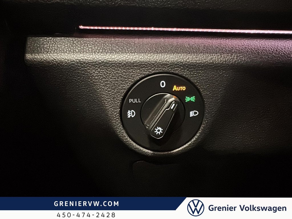 Volkswagen Jetta Highline, R Line, cuir, Toit, Carplay 2020 à Terrebonne, Québec - 18 - w1024h768px