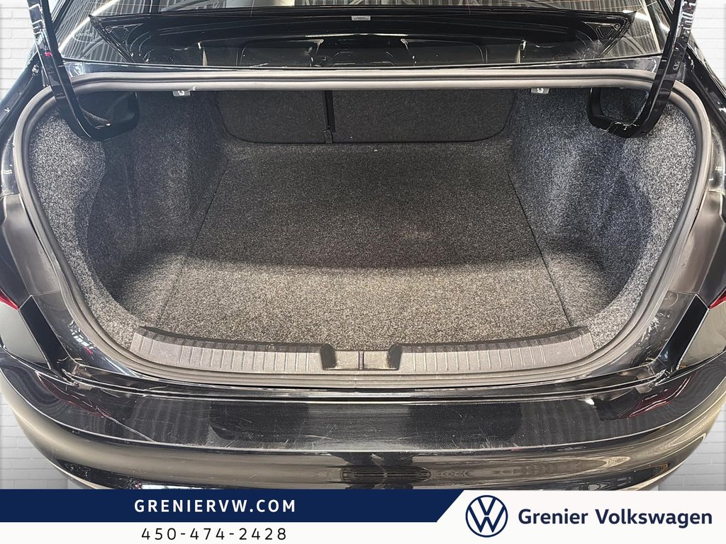 Volkswagen Jetta GLI, DSG, Cuir, Toit, Carplay, Siege Chauffant 2023 à Terrebonne, Québec - 7 - w1024h768px