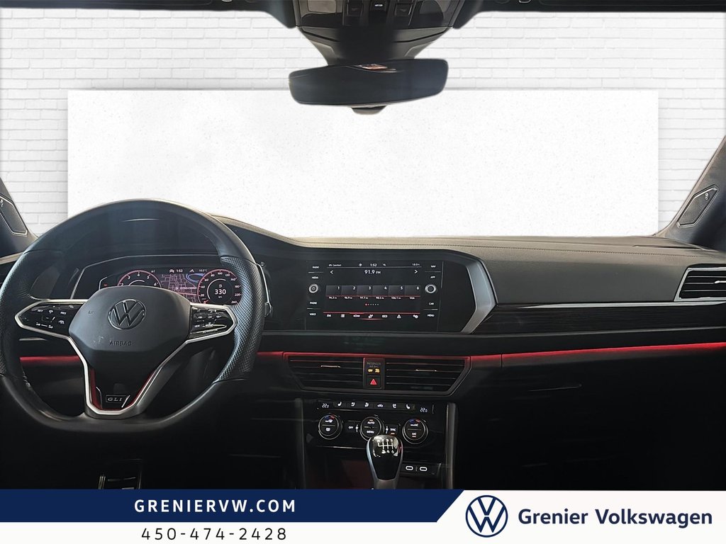 2023 Volkswagen Jetta GLI, Cuir, Toit, Carplay in Terrebonne, Quebec - 10 - w1024h768px