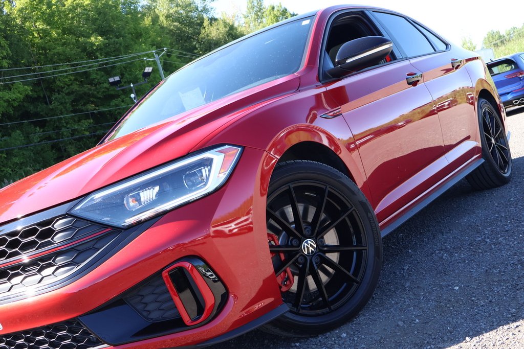 2024 Volkswagen Jetta GLI 40th, DSG, Carplay, Toit, Seulement 8000km in Terrebonne, Quebec - 9 - w1024h768px
