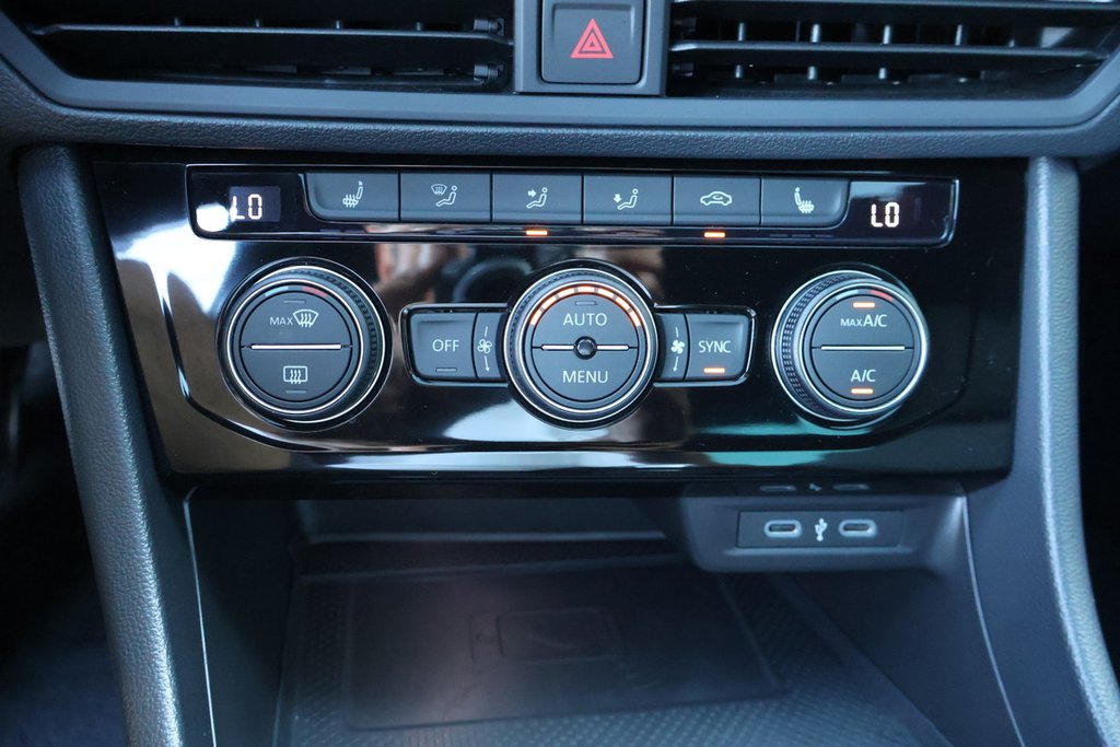 2024 Volkswagen Jetta GLI 40th, DSG, Carplay, Toit, Seulement 8000km in Terrebonne, Quebec - 25 - w1024h768px