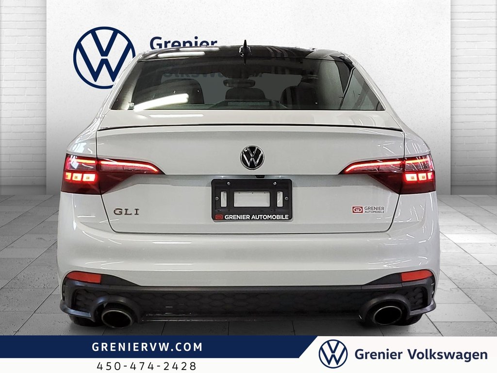 2024 Volkswagen Jetta 40th, Toit, Carplay, 228hp in Terrebonne, Quebec - 6 - w1024h768px