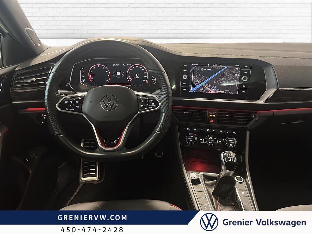 2024 Volkswagen Jetta 40th, Toit, Carplay, 228hp in Terrebonne, Quebec - 10 - w1024h768px