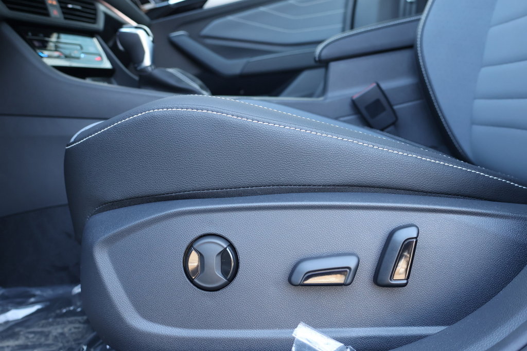 2025 Volkswagen Jetta Comfortline in Mascouche, Quebec - 10 - w1024h768px