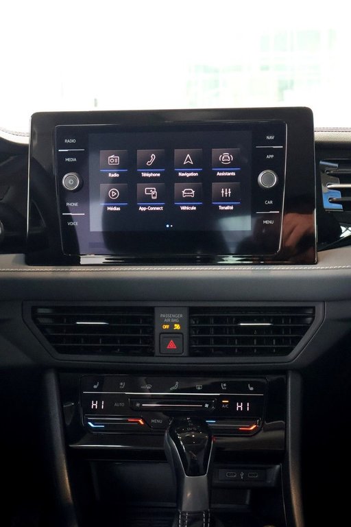 2025 Volkswagen Jetta Highline in Mascouche, Quebec - 13 - w1024h768px