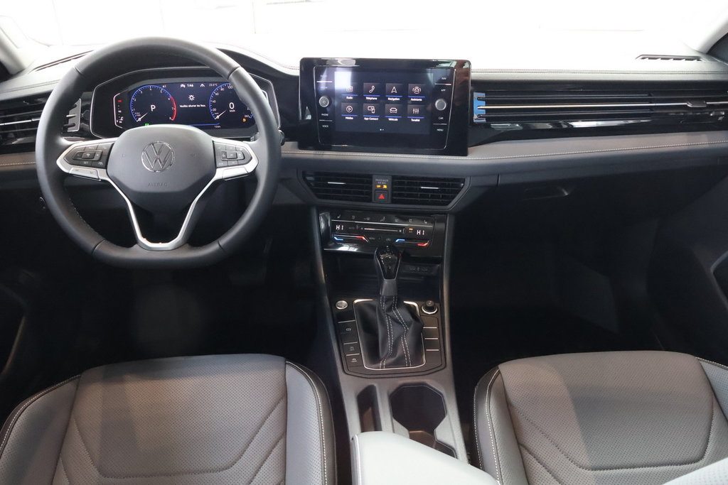 2025 Volkswagen Jetta Highline in Mascouche, Quebec - 8 - w1024h768px