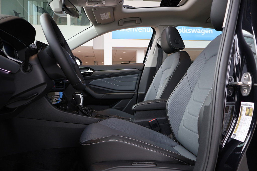 2025 Volkswagen Jetta Highline in Mascouche, Quebec - 5 - w1024h768px