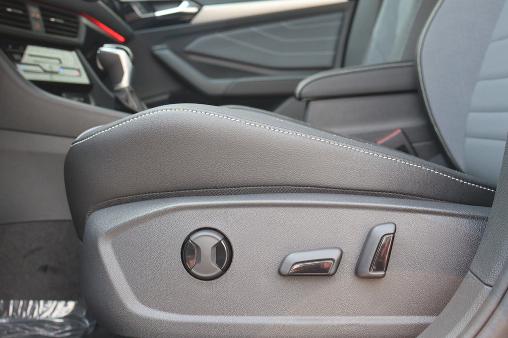 2025 Volkswagen Jetta Comfortline in Mascouche, Quebec - 10 - w1024h768px