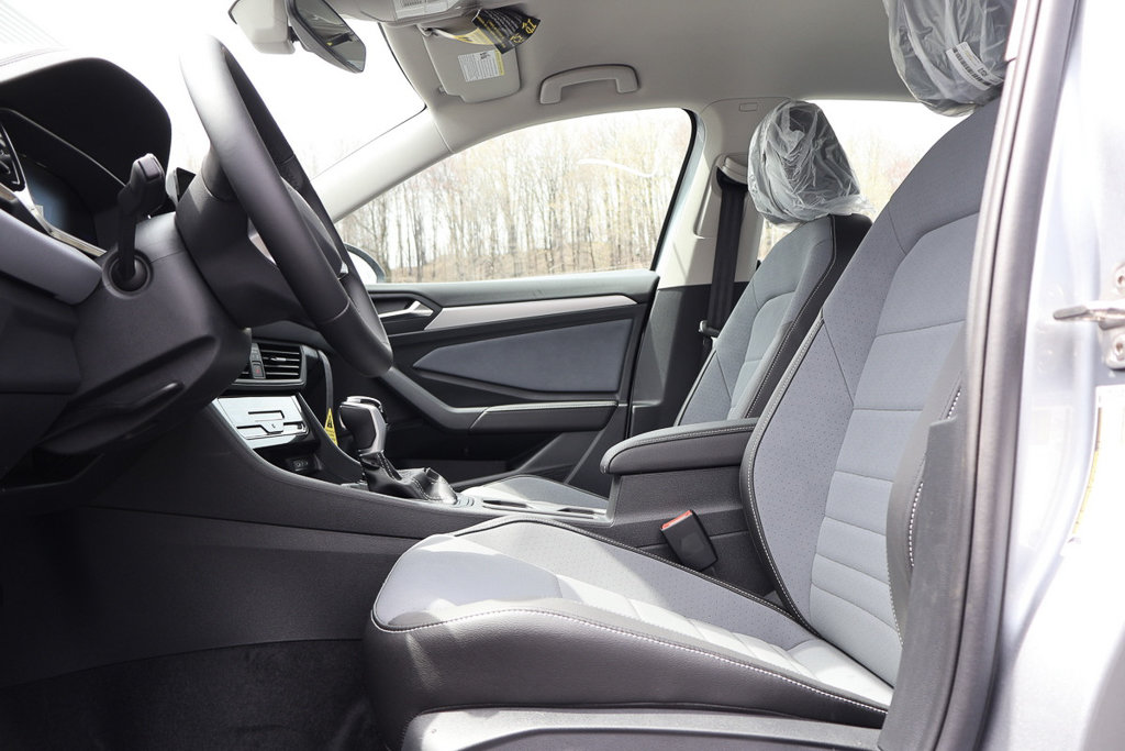 Volkswagen Jetta Comfortline 2025 à Mascouche, Québec - 8 - w1024h768px