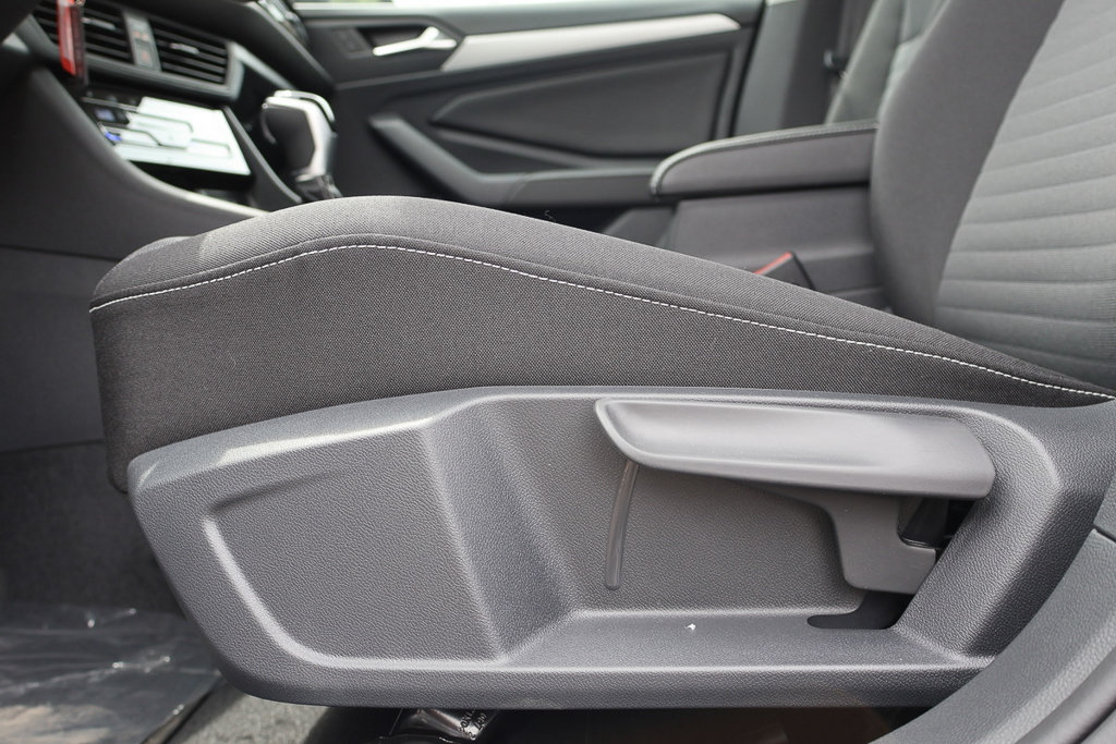 2025 Volkswagen Jetta Trendline in Mascouche, Quebec - 9 - w1024h768px