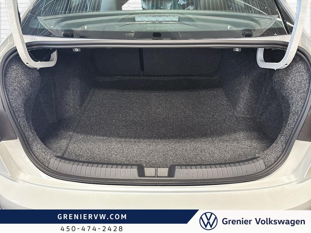 Volkswagen Jetta Comfortline 2026 à Mascouche, Québec - 7 - w1024h768px