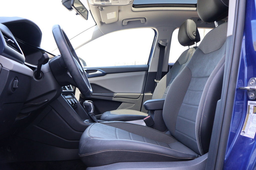 2022 Volkswagen Taos Comfortline,Toit pano, 4motion in Mascouche, Quebec - 10 - w1024h768px