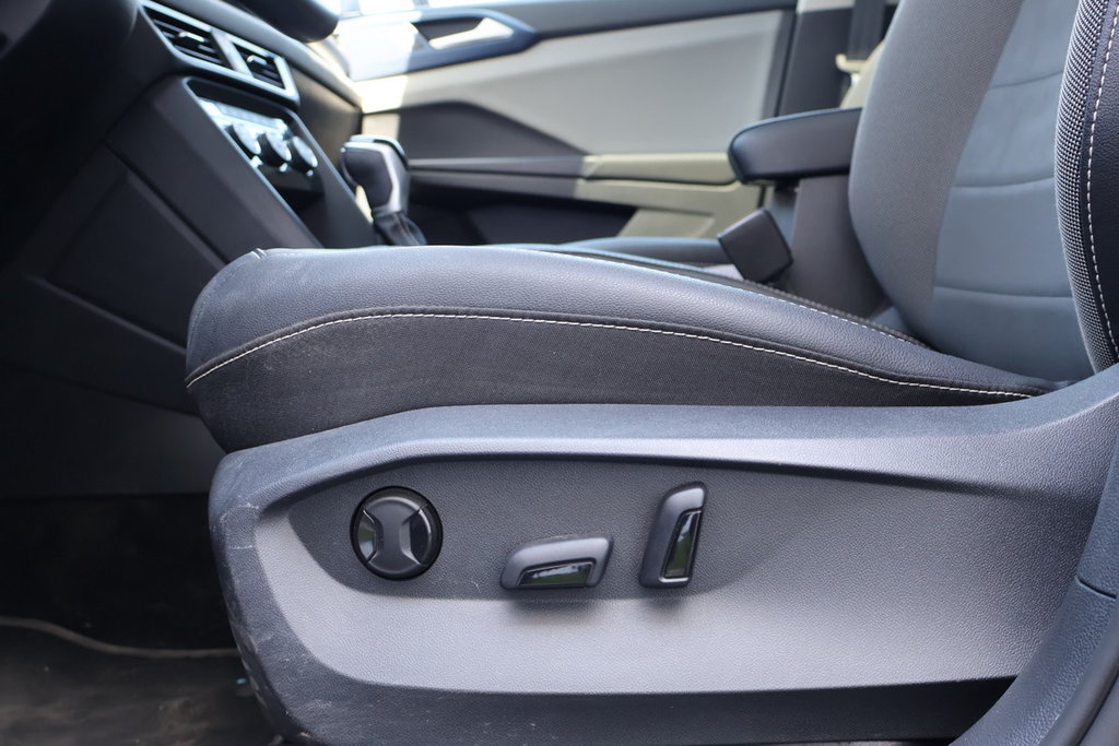 2022 Volkswagen Taos Comfortline,Toit pano, 4motion in Mascouche, Quebec - 13 - w1024h768px