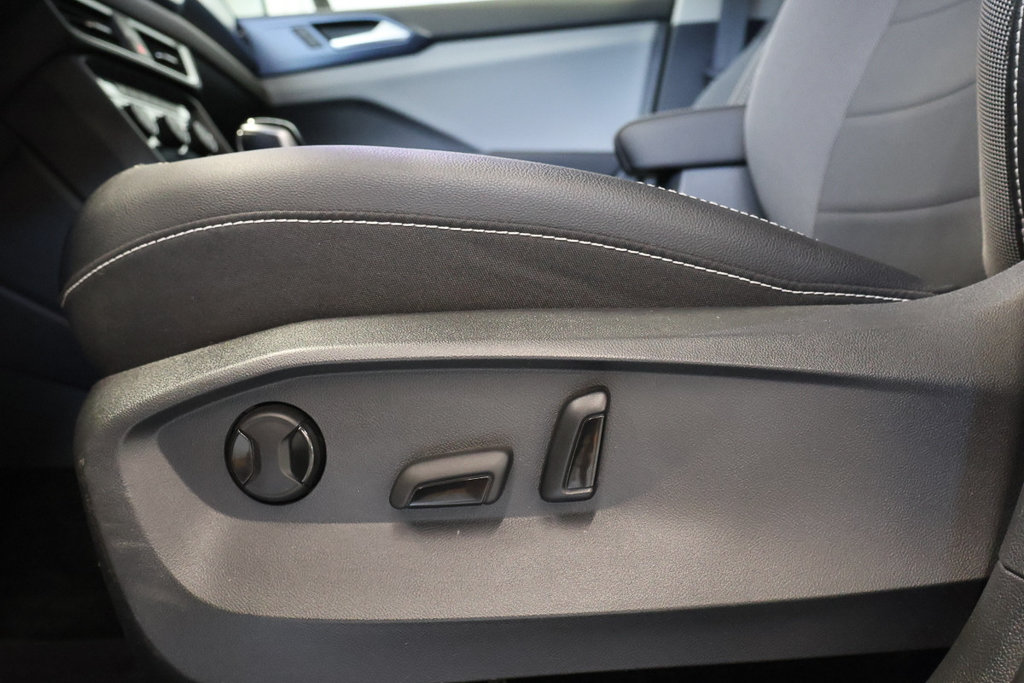 Volkswagen Taos 2022 Comfortline, Toit ouvrant, Sieges chauffants 2022 à Mascouche, Québec - 13 - w1024h768px