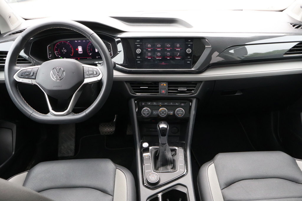 2022 Volkswagen Taos Highline, Toit pano, Audio Beats in Terrebonne, Quebec - 14 - w1024h768px