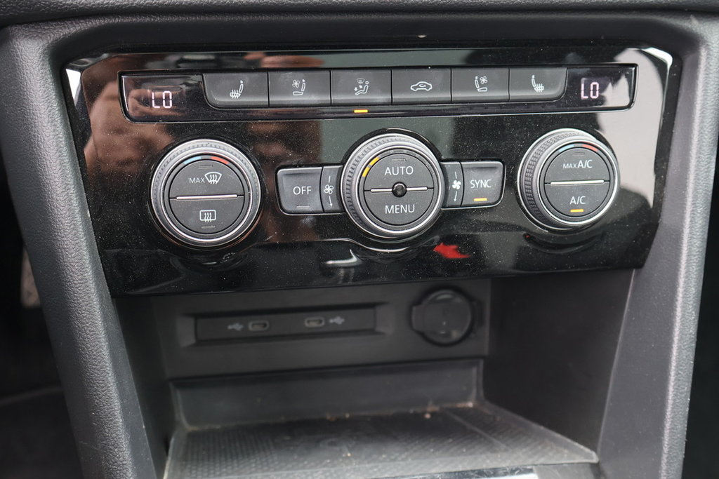 2022 Volkswagen Taos Highline, Toit pano, Audio Beats in Terrebonne, Quebec - 22 - w1024h768px