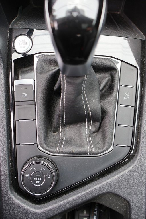 2022 Volkswagen Taos Highline, Toit pano, Audio Beats in Terrebonne, Quebec - 23 - w1024h768px