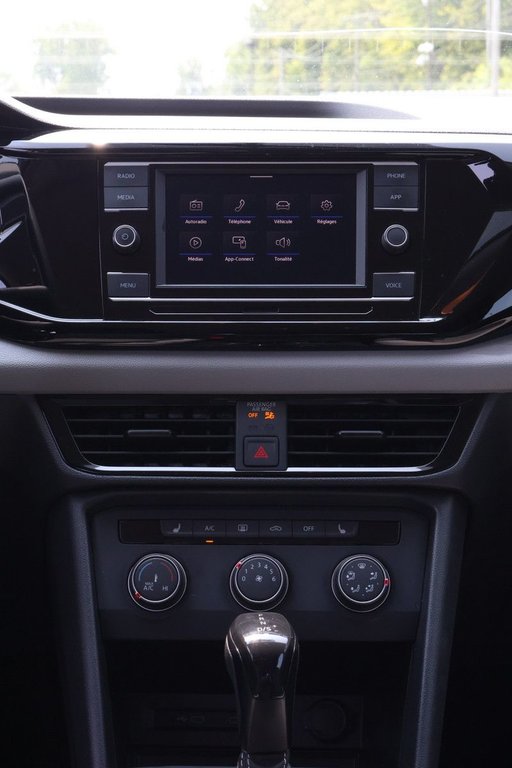 2022 Volkswagen Taos Trendline, Jamais Accidenté, Siege Chauff, Carplay in Terrebonne, Quebec - 19 - w1024h768px