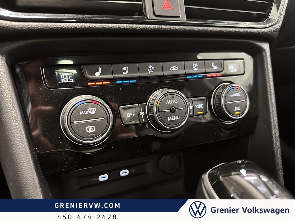 Volkswagen Taos Highline, AWD, Cuir, Toit, Carplay 2022 à Terrebonne, Québec - 13 - w1024h768px