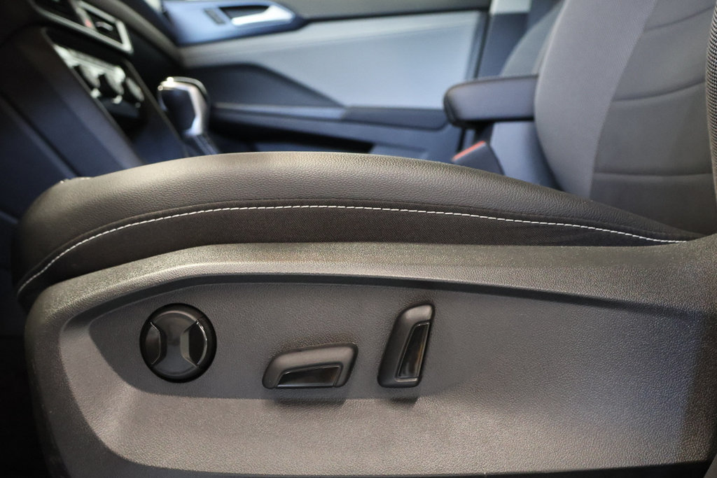Volkswagen Taos Comfortline,4MOTION,Mags, Bluethoot 2023 à Mascouche, Québec - 11 - w1024h768px