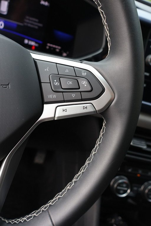 2023 Volkswagen Taos Comfortline, Carplay, Toit ouvrant, 4Motion in Mascouche, Quebec - 18 - w1024h768px