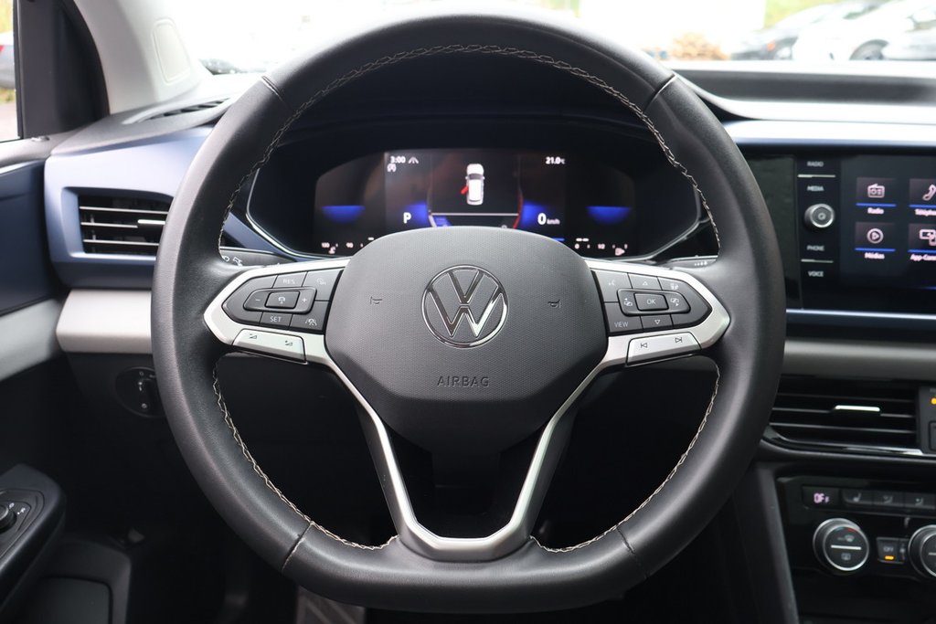 Volkswagen Taos Comfortline, Toit, Carplay, 4Motion 2023 à Mascouche, Québec - 15 - w1024h768px