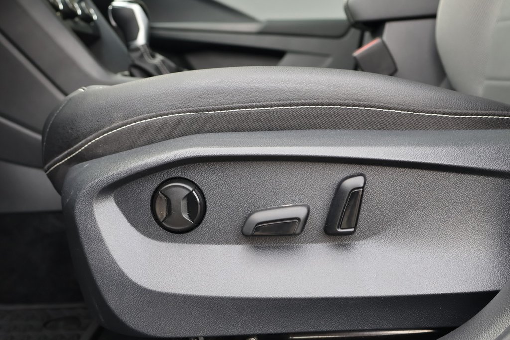 Volkswagen TAOS Comfortline,Jamais accidente 2023 à Terrebonne, Québec - 13 - w1024h768px
