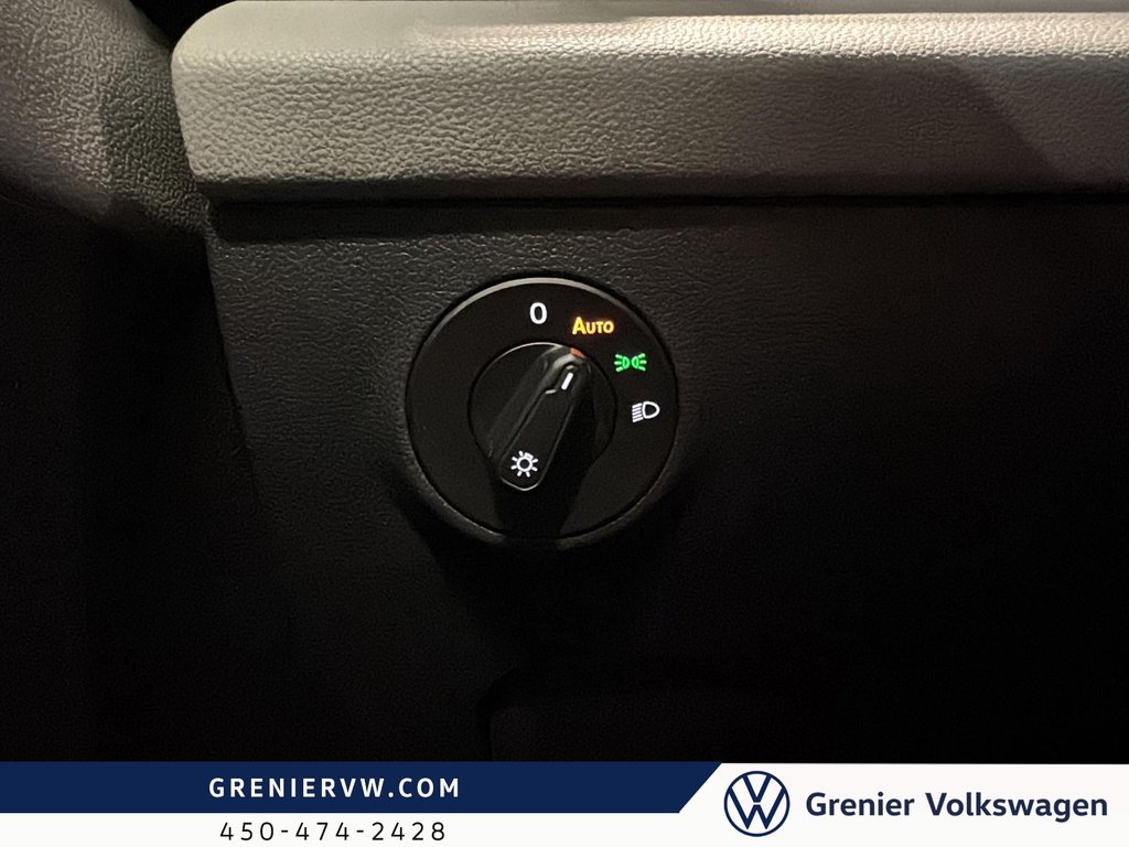Volkswagen TAOS Comfortline, 1 Propriétaire, Toit Pano, Carplay 2023 à Terrebonne, Québec - 19 - w1024h768px