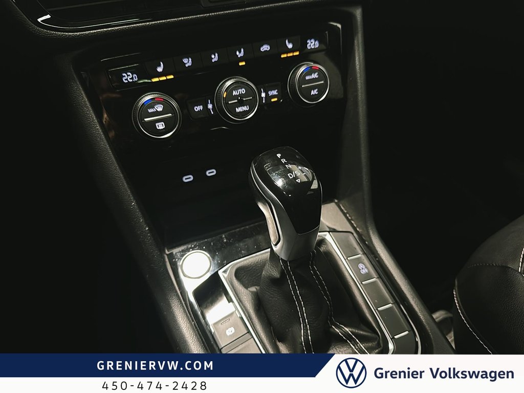 Volkswagen TAOS Comfortline, 1 Propriétaire, Toit Pano, Carplay 2023 à Terrebonne, Québec - 15 - w1024h768px