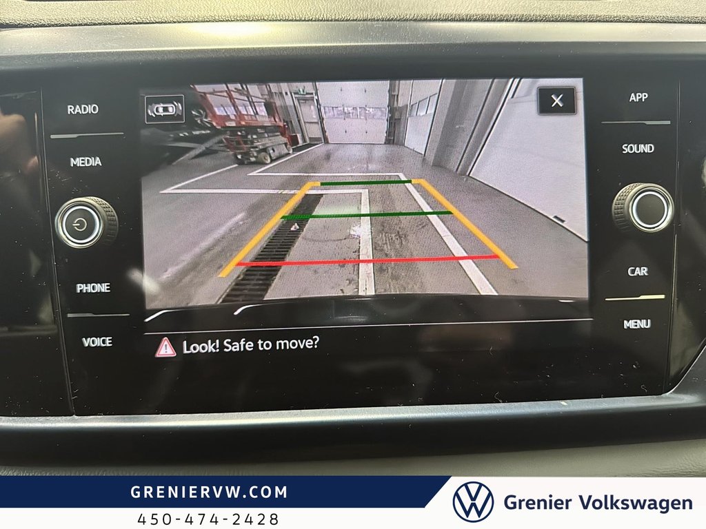 Volkswagen TAOS Comfortline, 1 Propriétaire, Toit Pano, Carplay 2023 à Terrebonne, Québec - 16 - w1024h768px