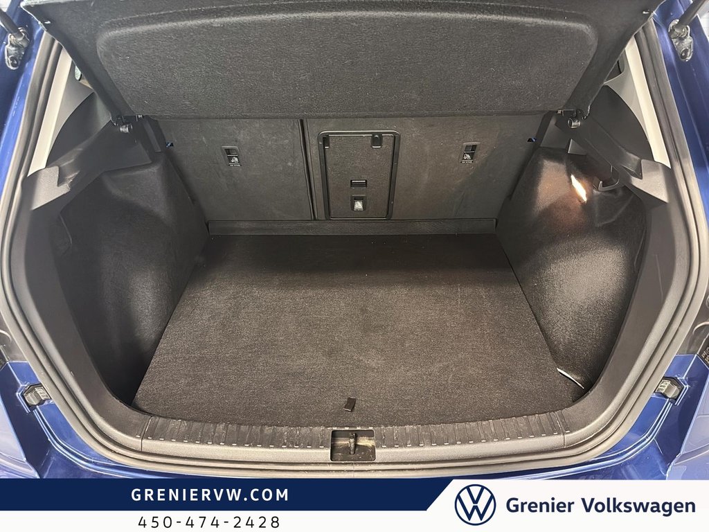 Volkswagen TAOS Comfortline, Carplay, Siege Chauf 2023 à Terrebonne, Québec - 8 - w1024h768px