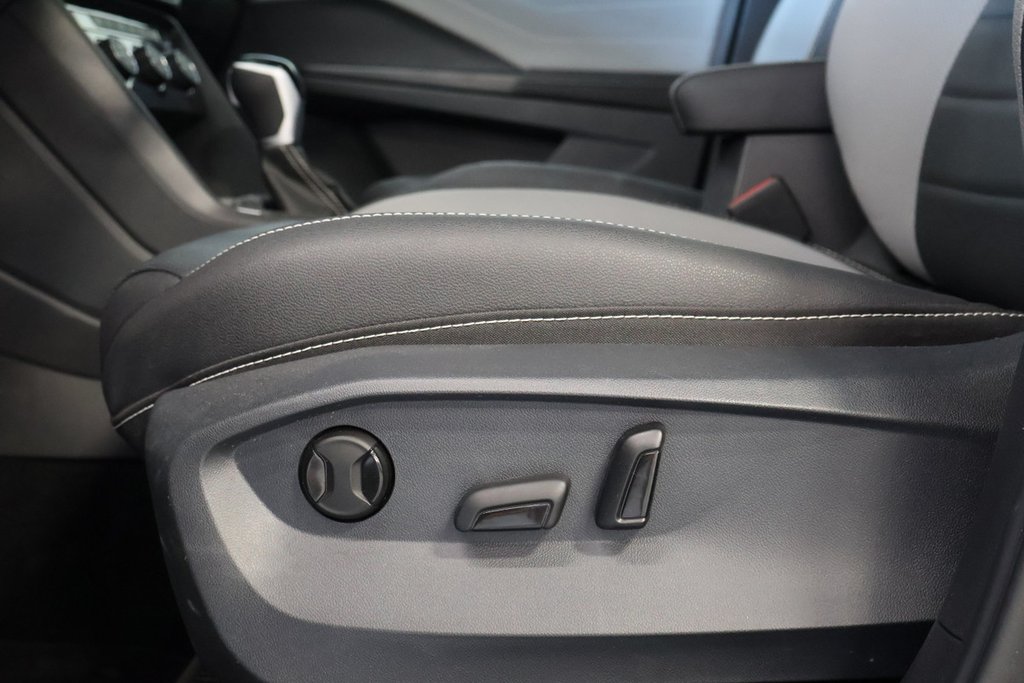 Volkswagen Taos Highline+19''+toit pano+cuir 2024 à Mascouche, Québec - 12 - w1024h768px