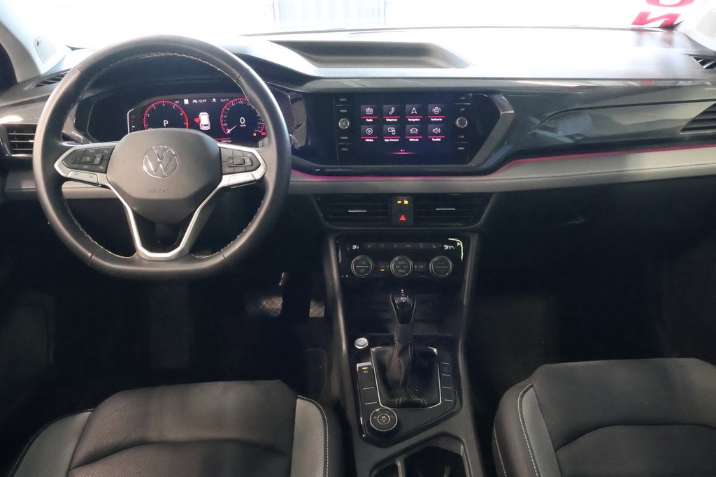 Volkswagen Taos Highline+19''+toit pano+cuir 2024 à Mascouche, Québec - 13 - w1024h768px