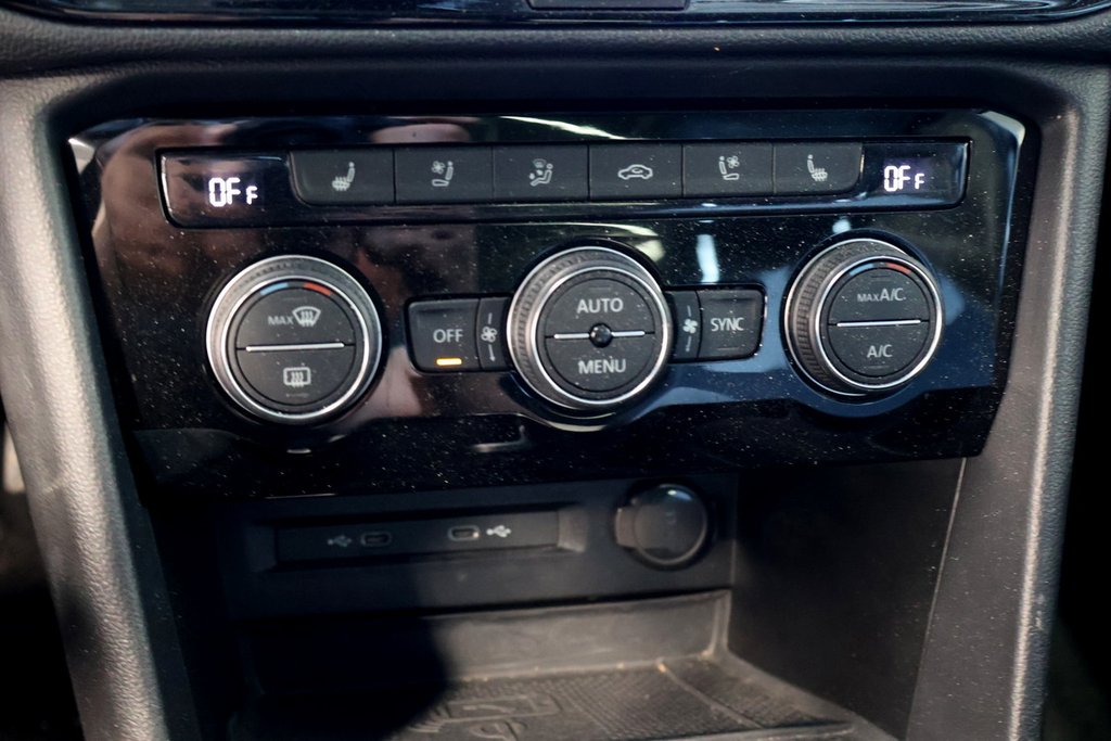Volkswagen Taos Highline+19''+toit pano+cuir 2024 à Mascouche, Québec - 24 - w1024h768px