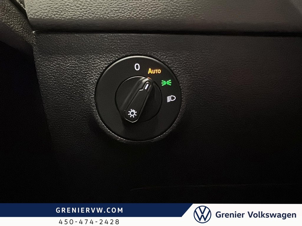 Volkswagen Taos Comfortline, AWD, Carplay, Démarreur 2024 à Terrebonne, Québec - 13 - w1024h768px