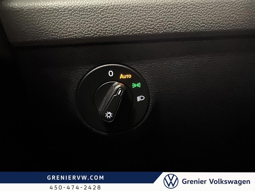 2024 Volkswagen TAOS Trendline, 4-Motion, Carplay, Siege Chauffant in Terrebonne, Quebec - 19 - w1024h768px